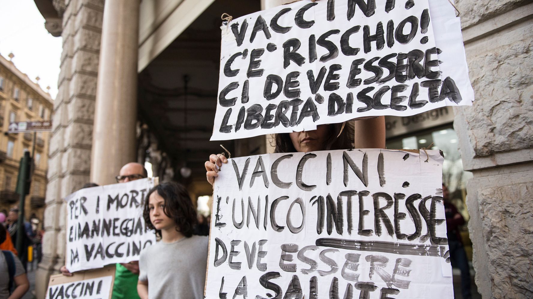 Il Diritto Dei No Vax Contro Il Diritto Di Tutti Lavoce Info
